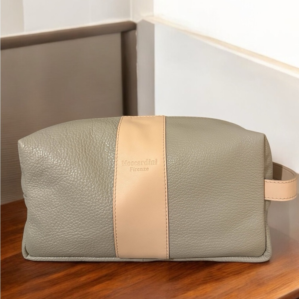 MOSCARDINI FIRENZE ITALIAN LEATHER TRAVEL TOILETRY POUCH WITH HANDLE. NWT